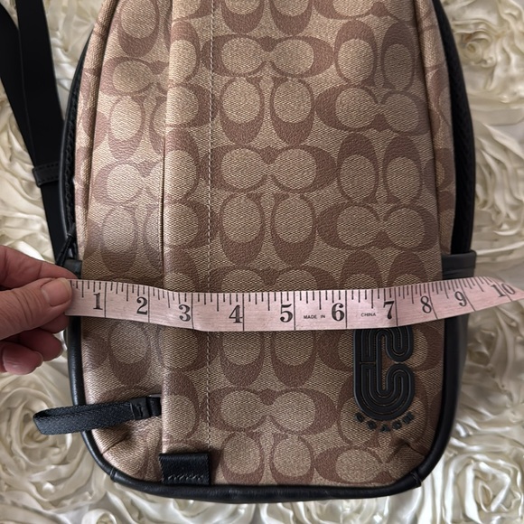 Authentic coach bag pack - Picture 11 of 17